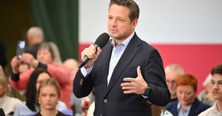 Zaczął mówić o Kaczyńskim. "Zakompleksiony i zagubiony w świecie"