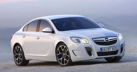 Opel Insignia OPC - oficjalne zdjęcia i info