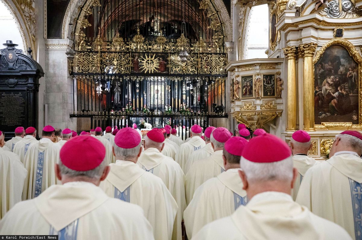 Polscy biskupi na Jasnej Górze