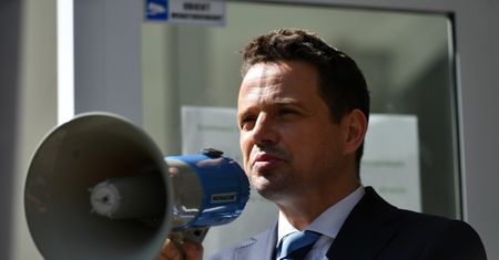 Wybory 2020. Kampania wyborcza nabiera rozpędu - kandydaci w trasie