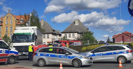 Dwa wypadki w Mrągowie. Ciężarówki potrąciły seniorów