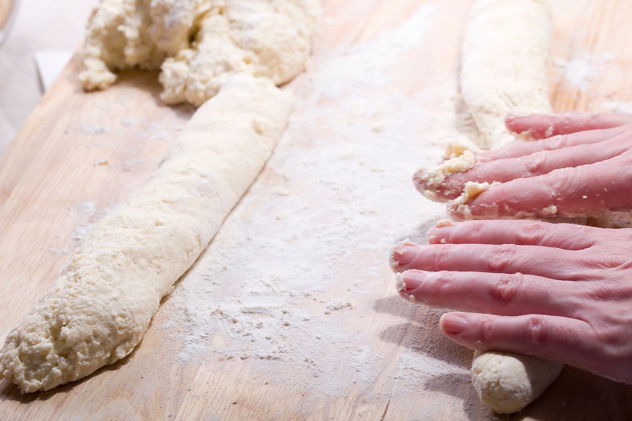 Preparing lazy dumplings is very simple.