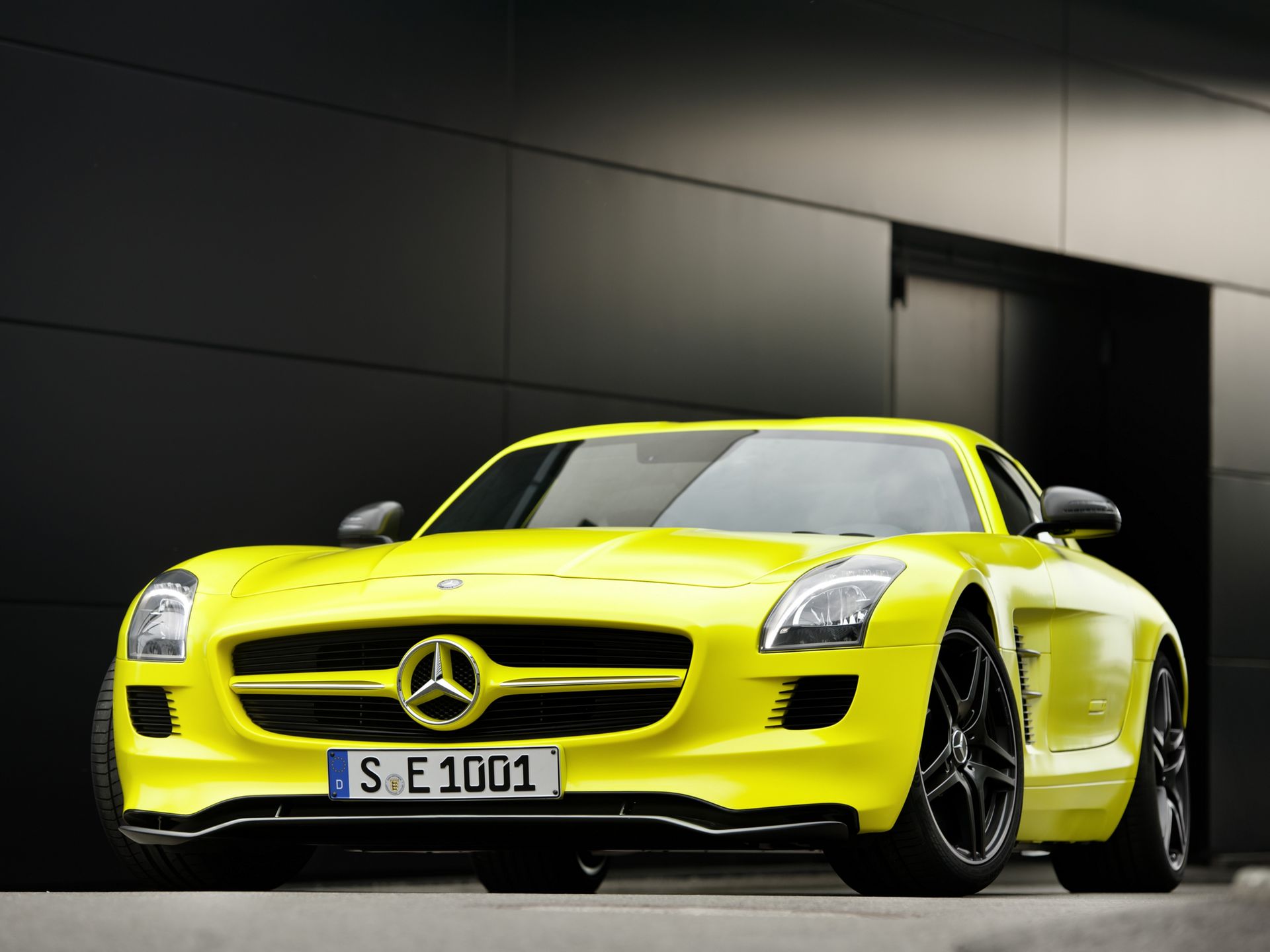 Żegnamy króla: odchodzi Mercedes-Benz SLS AMG 61