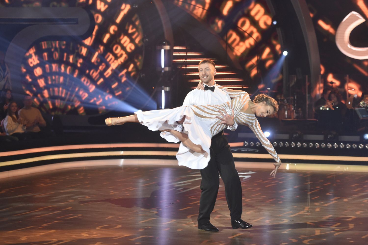 Oliwia Bieniuk i Michał Bartkiewicz - Taniec z gwiazdami 12. Odcinek 6