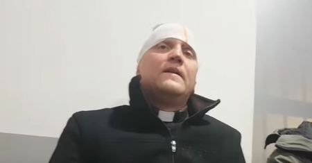 Ks. Woźnicki znowu na językach. Nazwał policjantkę ladacznicą