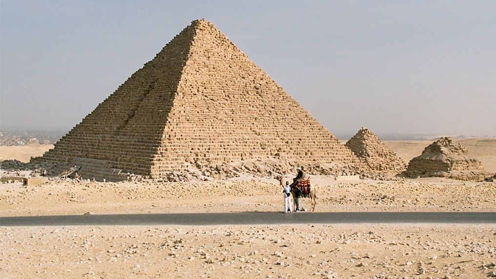Dlaczego w starożytnym Egipcie przestano budować wielkie piramidy? Zagadka piramidy Menkaure
