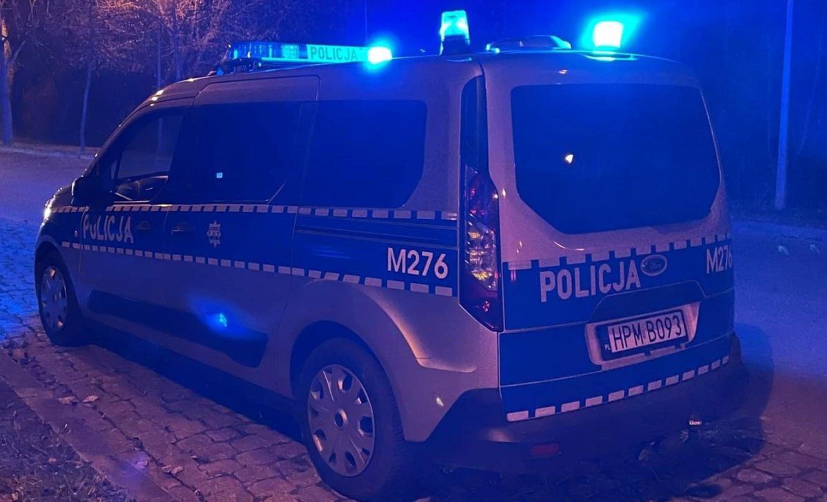 Policja z Łomży zatrzymała nietrzeźwego 35-latka, który wiózł autem swoje 14-letnie dziecko, fot. Policja