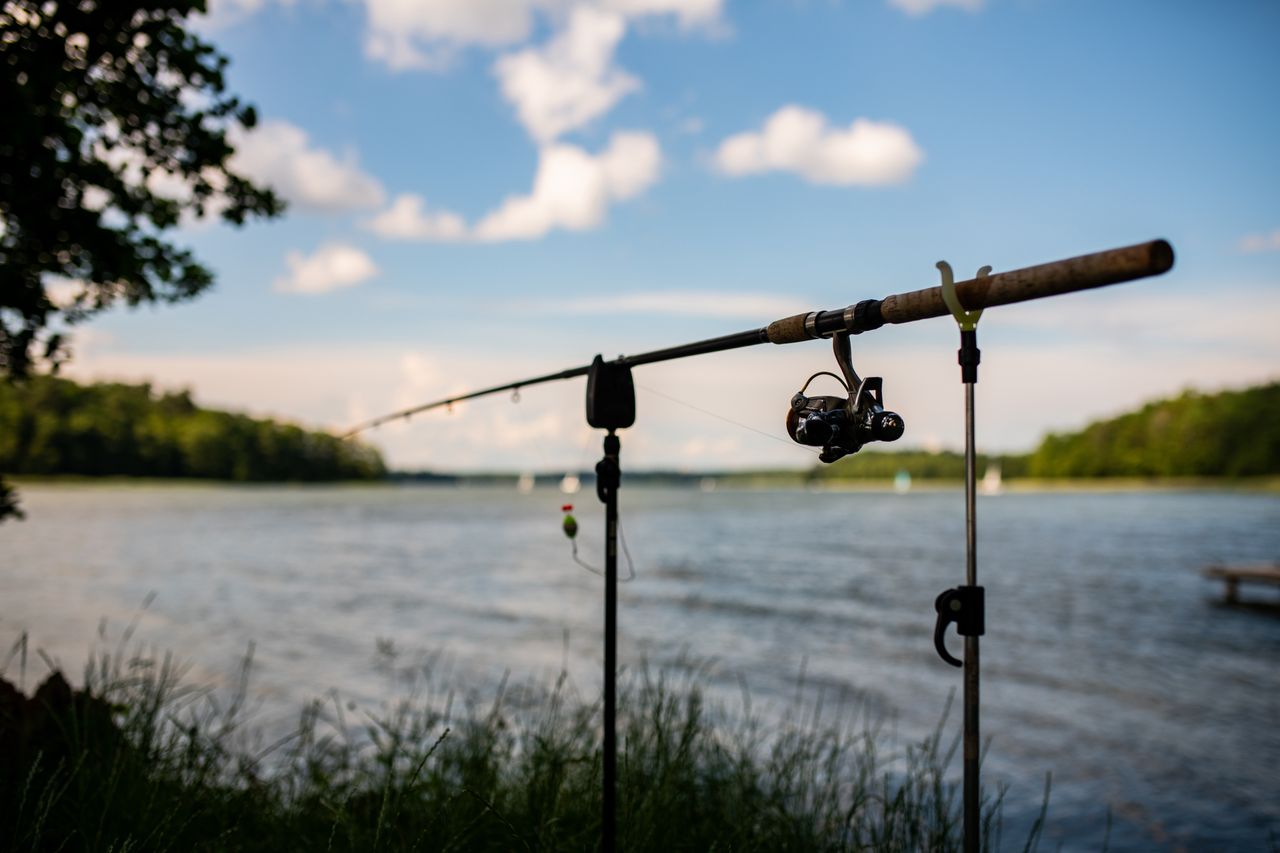 Tarnobrzeg: Wędkarze z okręgu rywalizowali nad wodą. Na jubileusz 75-lecia Polskiego Związku Wędkarskiego