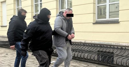 "Archiwum X" w akcji. Po 24 latach odpowiedzą za zabójstwo dwóch 18-latek