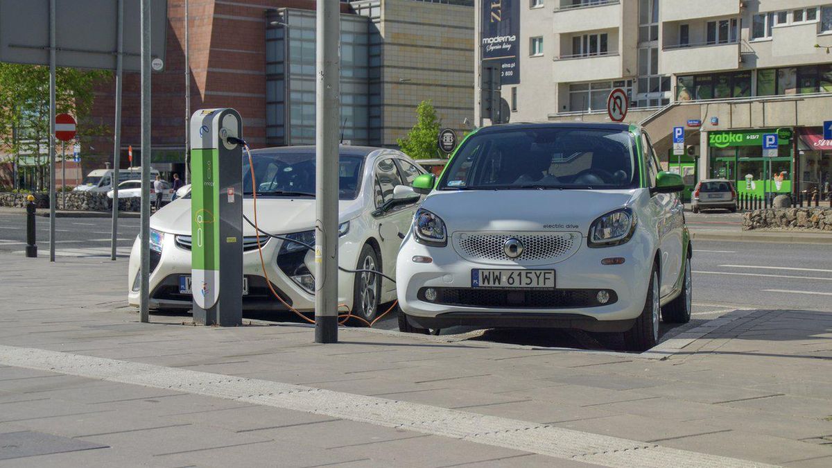 Elektryczny Smart EQ Forfour to jedno z niewielu aut, które "załapią się" na dopłaty do elektryków