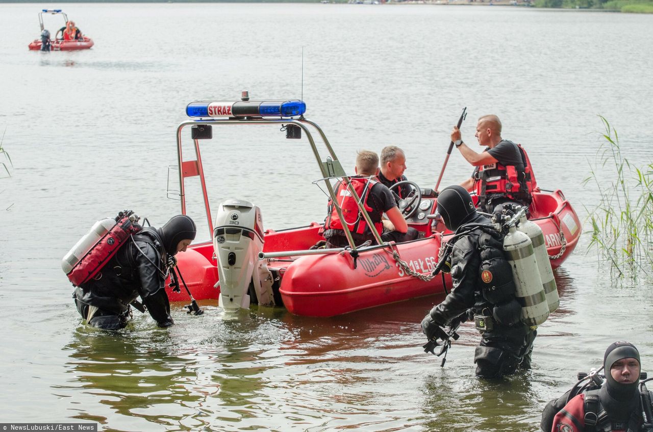 Tragedia na jeziorze. Zsunął się z dmuchanego koła