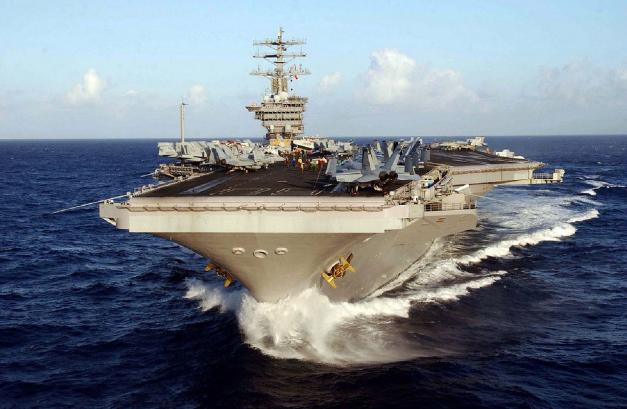 Pentagon podjął decyzję. Lotniskowiec USA opuszcza Zatokę Perską