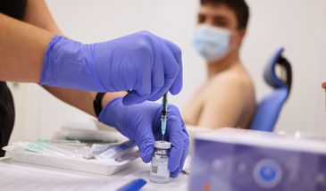 Szczepienia na COVID. Ruszyła rejestracja kolejnych roczników