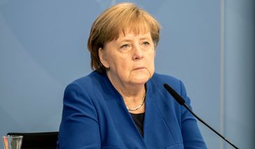 Angela Merkel przypomina o ofiarach hitlerowskich zbrodni