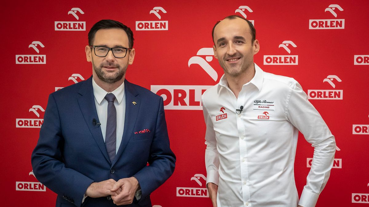 Daniel Obajtek (left) and Robert Kubica (right)