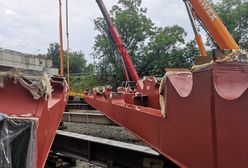 Wrocław. TAT. Miasto, masa, maszyna. Przyjechały dźwigary do wiaduktu