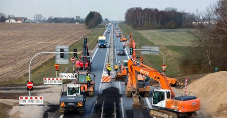 Remont DK60 na lata. Od dziś pięć odcinków z ruchem wahadłowym i objazdy dla ciężarówek