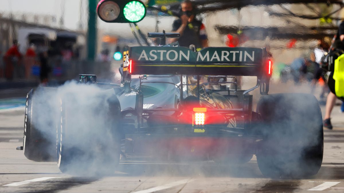 bolid Aston Martina
