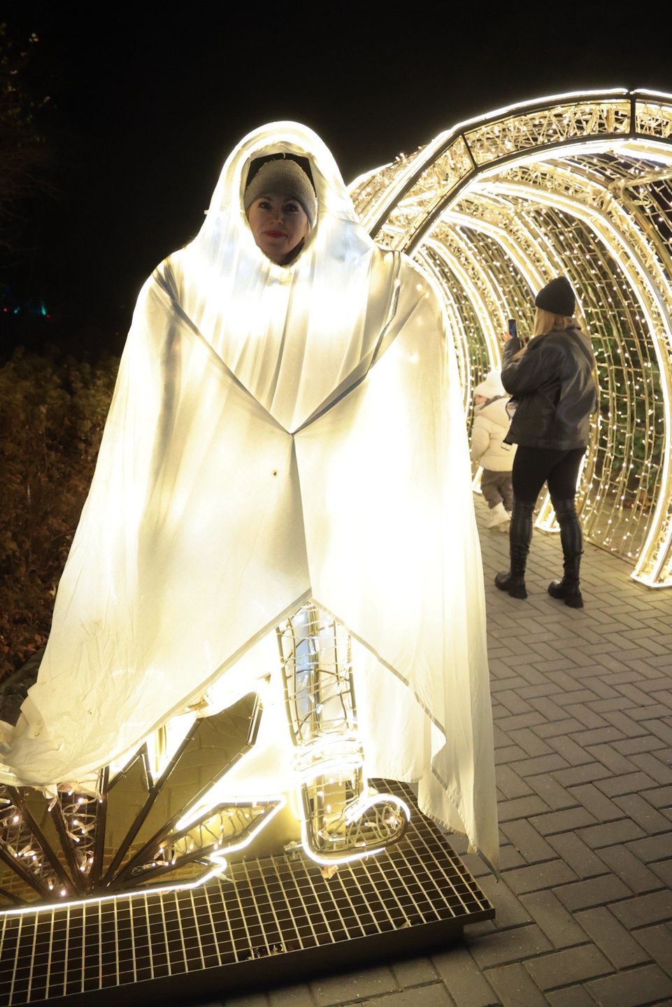 07.11.2024 LUBLIN LUMINA PARK UMCS 80 LAT UMCS OGROD BOTANICZNY BOTANIK PODSWIETLENIE INSTALACJE SWIETLNE NZ FOT. LUKASZ KACZANOWSKI/POLSKA PRESS