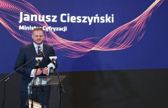 Minister cyfryzacji o przyszłości naziemnego pasma UHF: Nie będziemy hamulcowym