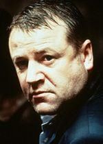 Ray Winstone będzie Juliuszem Cezarem