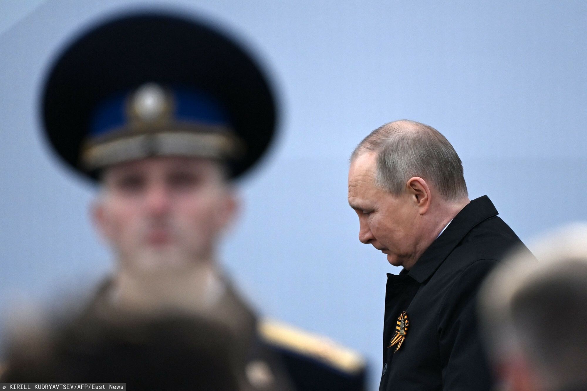 Dzie? Zwyci?stwa w MoskwieTOPSHOT Russian President Vladimir Putin arrives to watch the Victory Day military parade at Red Square in central Moscow on May 9, 2022. - Russia celebrates the 77th anniversary of the victory over Nazi Germany during World War II. (Photo by Kirill KUDRYAVTSEV / AFP)KIRILL KUDRYAVTSEV