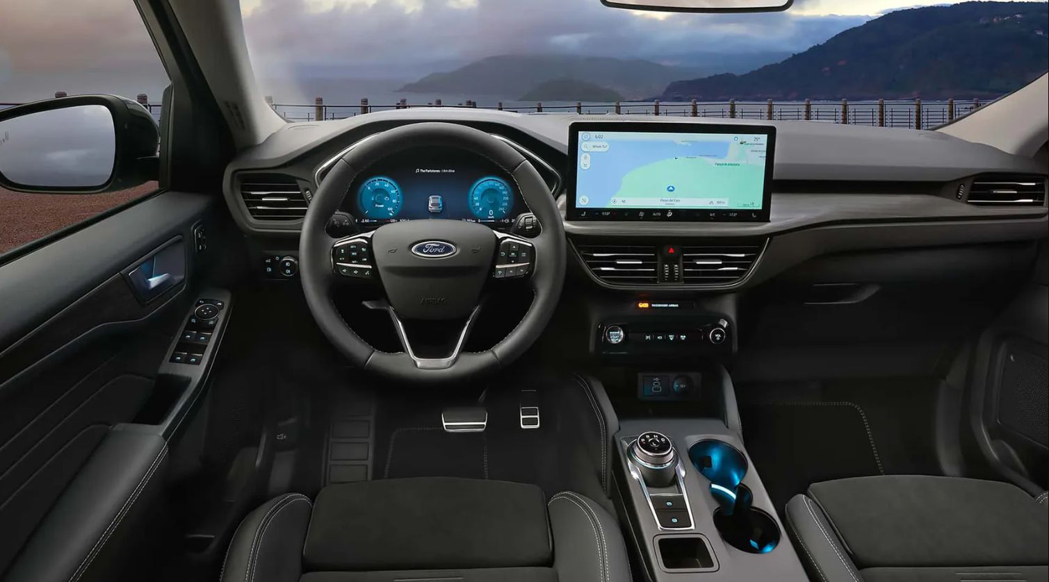 Ford Kuga po liftingu - wnętrze