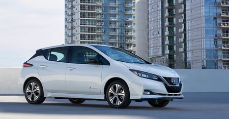 Nissan Leaf z mocniejszym napędem i większym zasięgiem. 5000 sztuk na sprzedaż