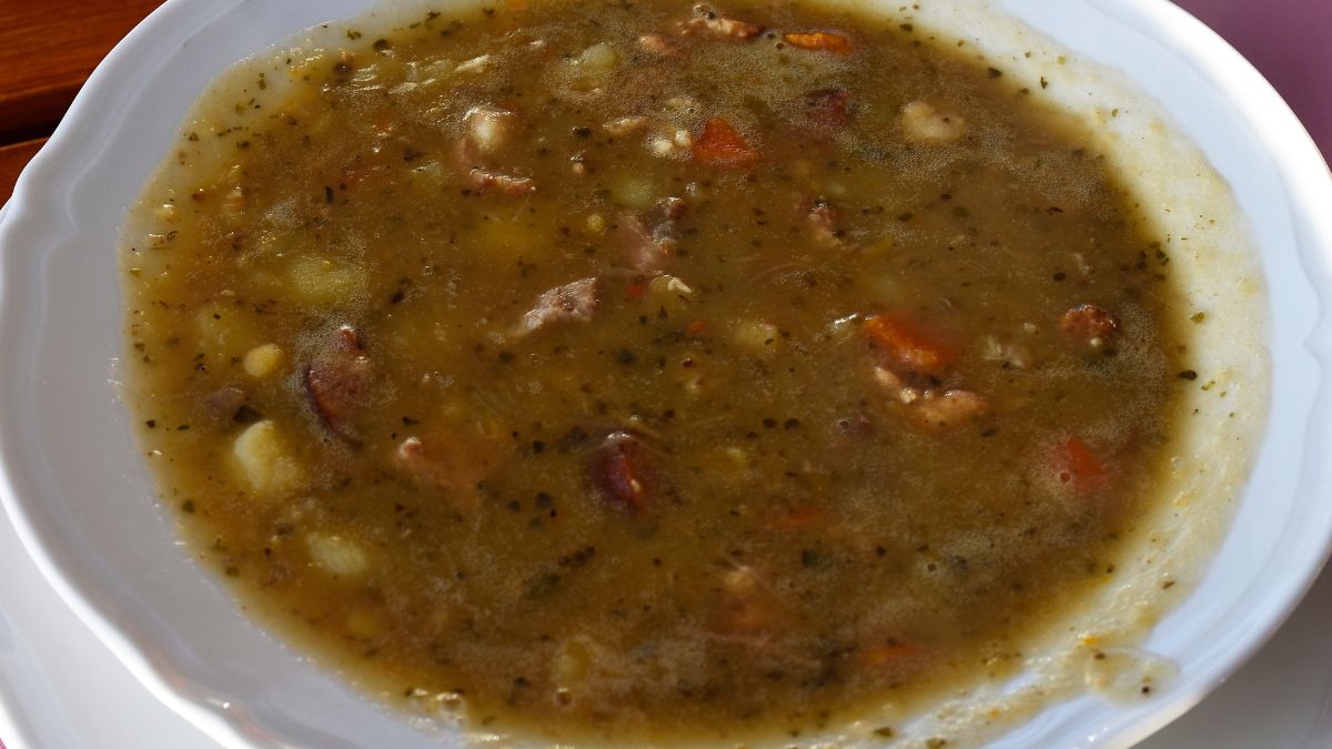 Grochówka rozgrzewa i dostarcza dużo energii