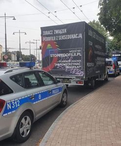 Sopot. Ciężarówka anty-LGBT zatrzymana. Karnowski: będzie wniosek o ukaranie