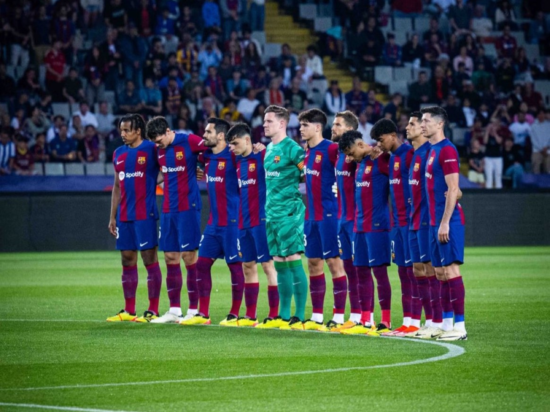 La Liga.  FC Barcelona – Rayo Vallecano dwell.  The place to observe this match?  Will Robert Lewandowski play?