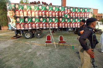 Wybory w Pakistanie zagrożone atakami talibów