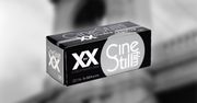 CineStill BwXX pojawi się w większym formacie. Warto się nim zainteresować