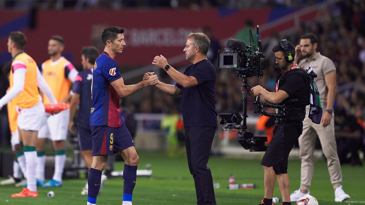 Getty Images / Manuel Queimadelos/Quality Sport Images / Na zdjęciu: Robert Lewandowski i Hansi Flick