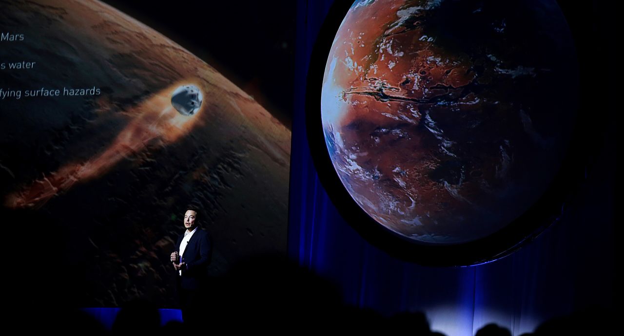 Elon Musk marzy o podboju Marsa 
