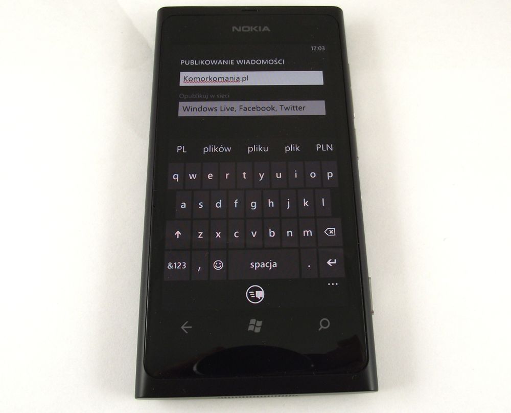 Nokia Lumia 800 - Hub Ja