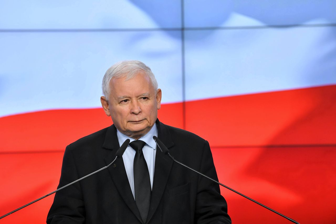 Jarosław Kaczyński pisze o "nihilistycznym szaleństwie"