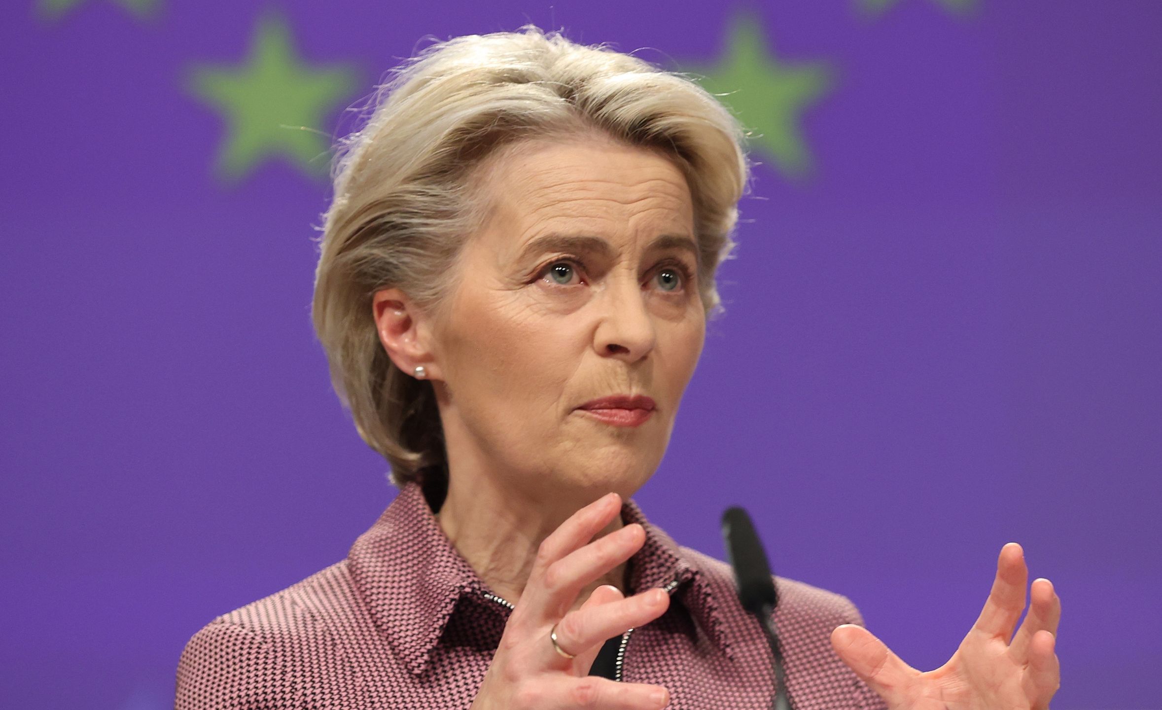 BRUSSELS, BELGIUM - OCTOBER 28: European Commission President Ursula Von der Leyen gives a press conference ahead of the G20 Summit and the UN Climate Change Conference (COP26) at the EU headquarters in Brussels on October 28, 2021. (Photo by Dursun Aydemir/Anadolu Agency via Getty Images)