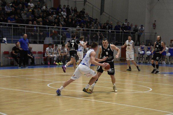 Górnik KALTECH Wałbrzych rozegrał pierwszy domowy mecz w tym sezonie. Pokonał drużynę z Legnicy