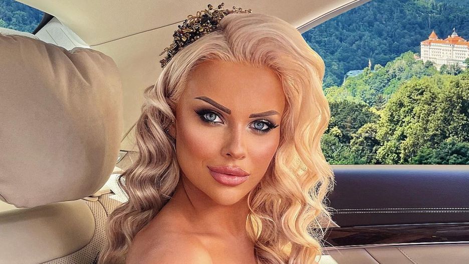 "Czeska Barbie" mówi o tym, że jest zbyt piękna