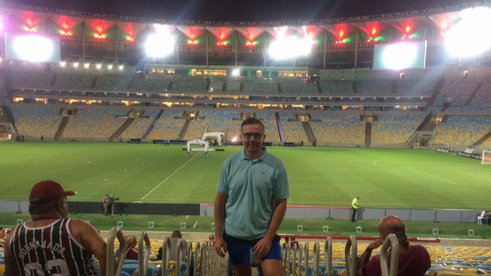 Wojciech Prusicki na stadionie Maracana w Brazylii
