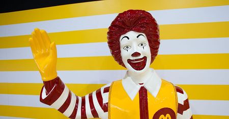 Smutna prawda o symbolu McDonald's. To dlatego musiał zniknąć
