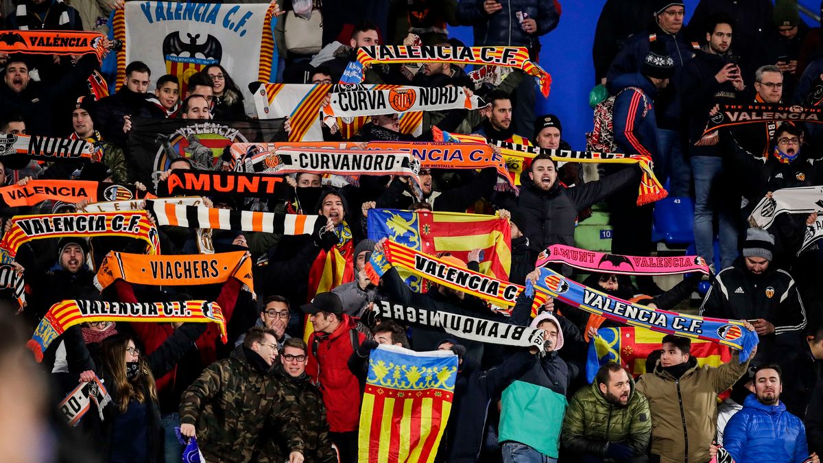 Zdjęcie okładkowe artykułu: Getty Images / David S. Bustamante/Soccrates / Na zdjęciu: kibice klubu Valencia CF