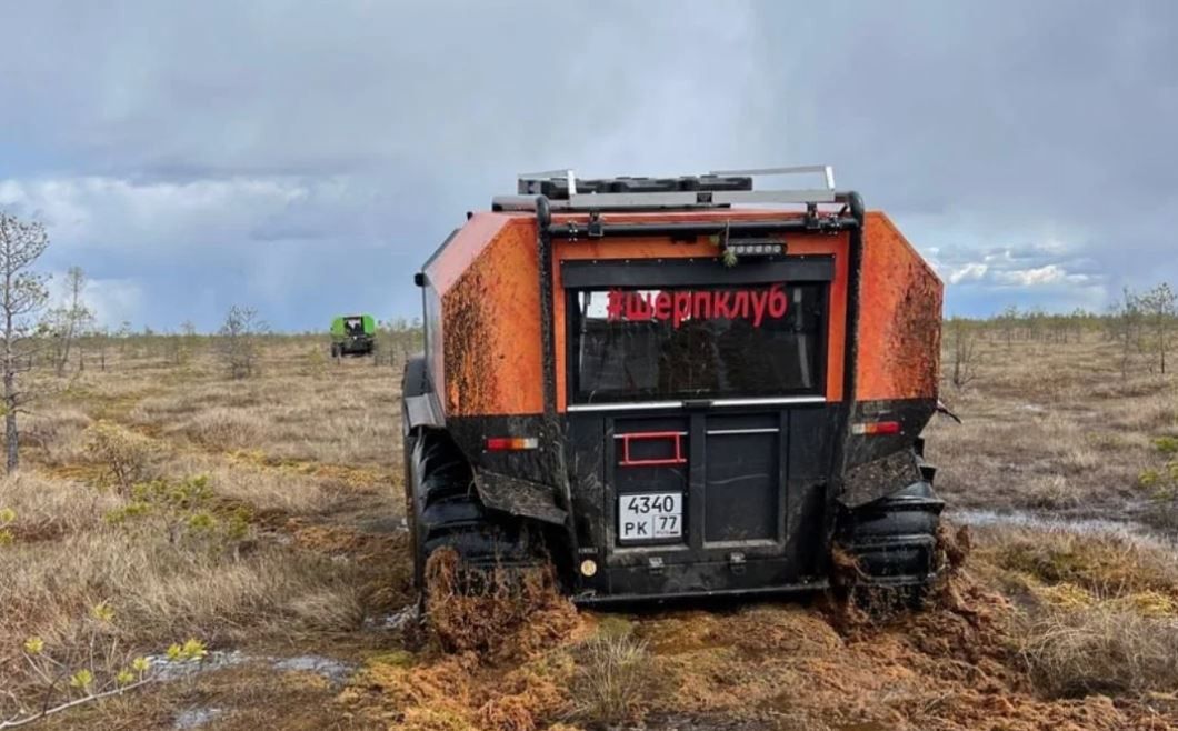 Pojazdy Sherp, którymi podróżowali Grabrieljanowie z przyjaciółmi