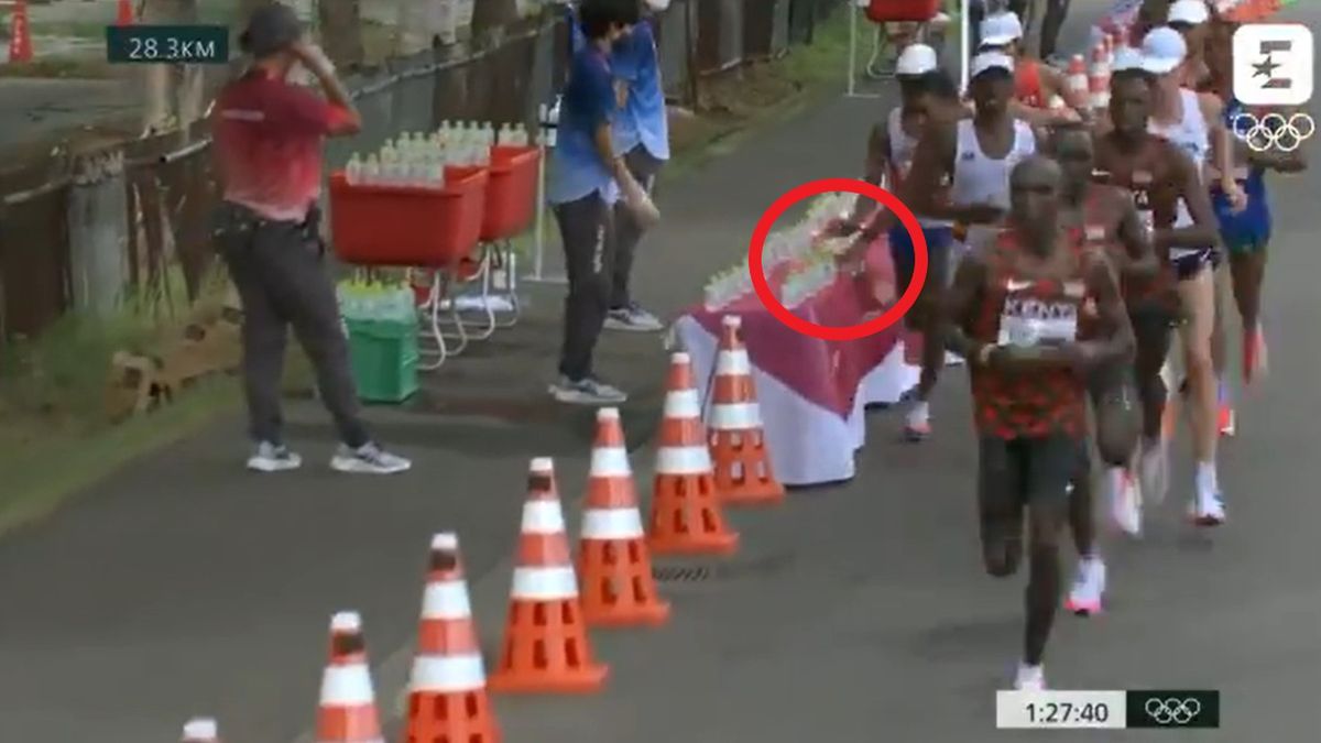 Twitter / Szokujące zachowanie Morhada Amdouniego