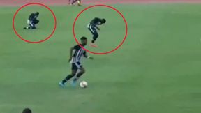 Niebezpieczna sytuacja podczas piłkarskiego meczu na Jamajce. Dwóch piłkarzy porażonych piorunem (wideo)