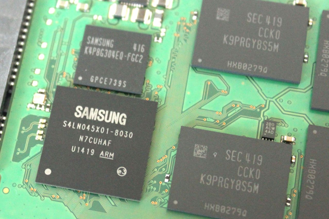 Dyski HDD nie mają szans: Samsung stworzył SSD o pojemności 16 TB