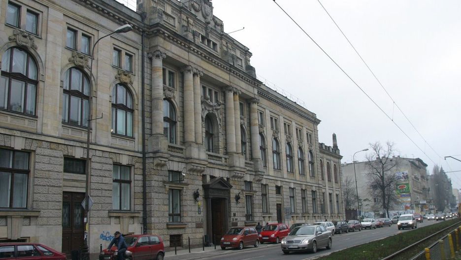 Aby wymienić przedarte 10 zł łodzianin musiał pojechać dwa razy do łódzkiego oddziału NBP przy al. Kościuszki 14