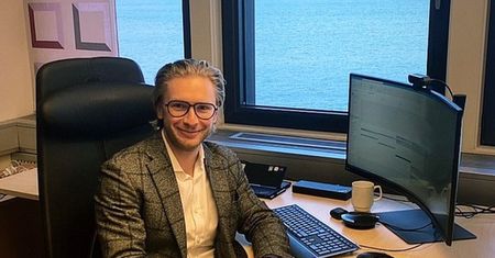 Polak został szefem Toyoty w Norwegii. Spójrzcie, jaki ma widok z biura