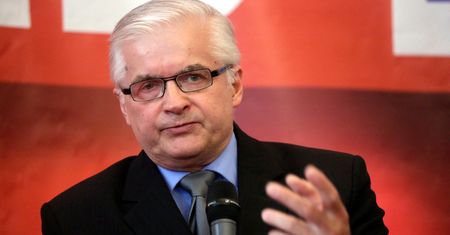 Włodzimierz Cimoszewicz o sytuacji na granicy. "Jest dramat"